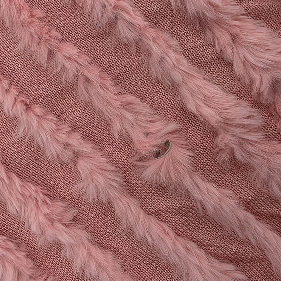 Y2K Pink Rabbit Fur Poncho - Picture 4 of 7